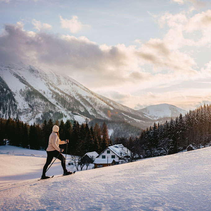 Skitouren gehen oder Schneeschuh Wandern