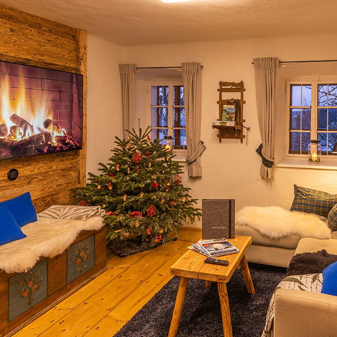 Weihnachten im Ferienhaus mit Christbaum